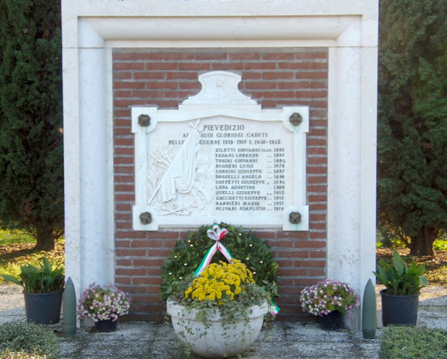 Monumento ai Caduti Pievedizio